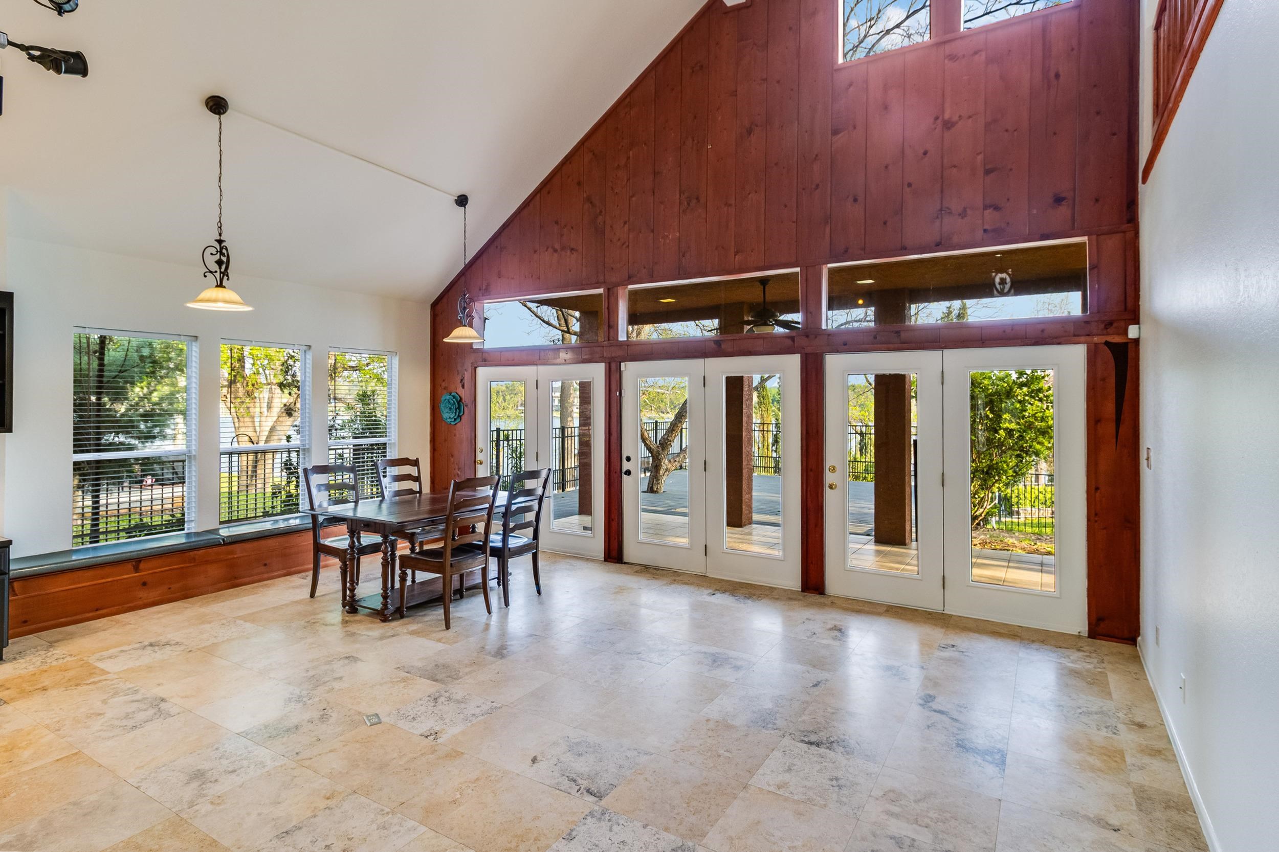 2450 River Oaks Drive