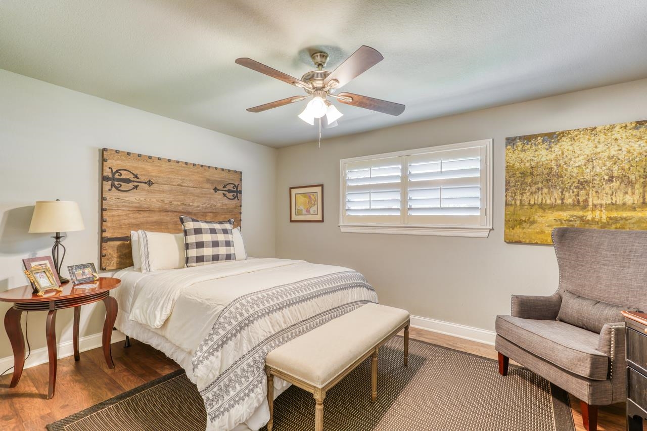 122 Bridgepoint Drive