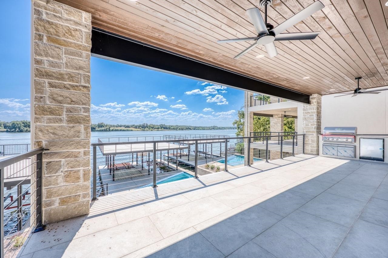 152 RIVERFRONT DRIVE