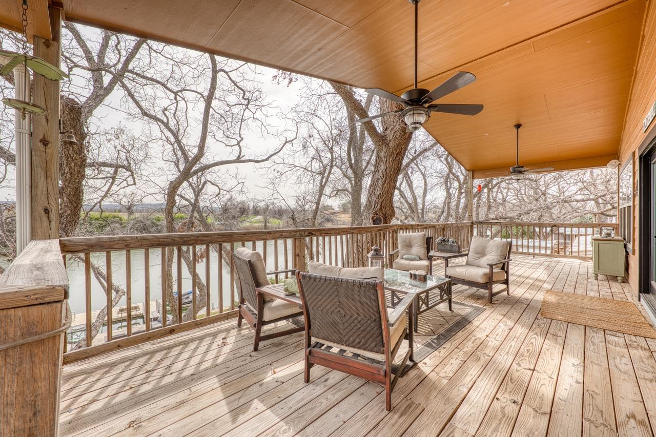 1130 LONG MOUNTAIN DRIVE