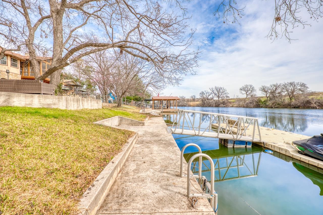 1130 LONG MOUNTAIN DRIVE