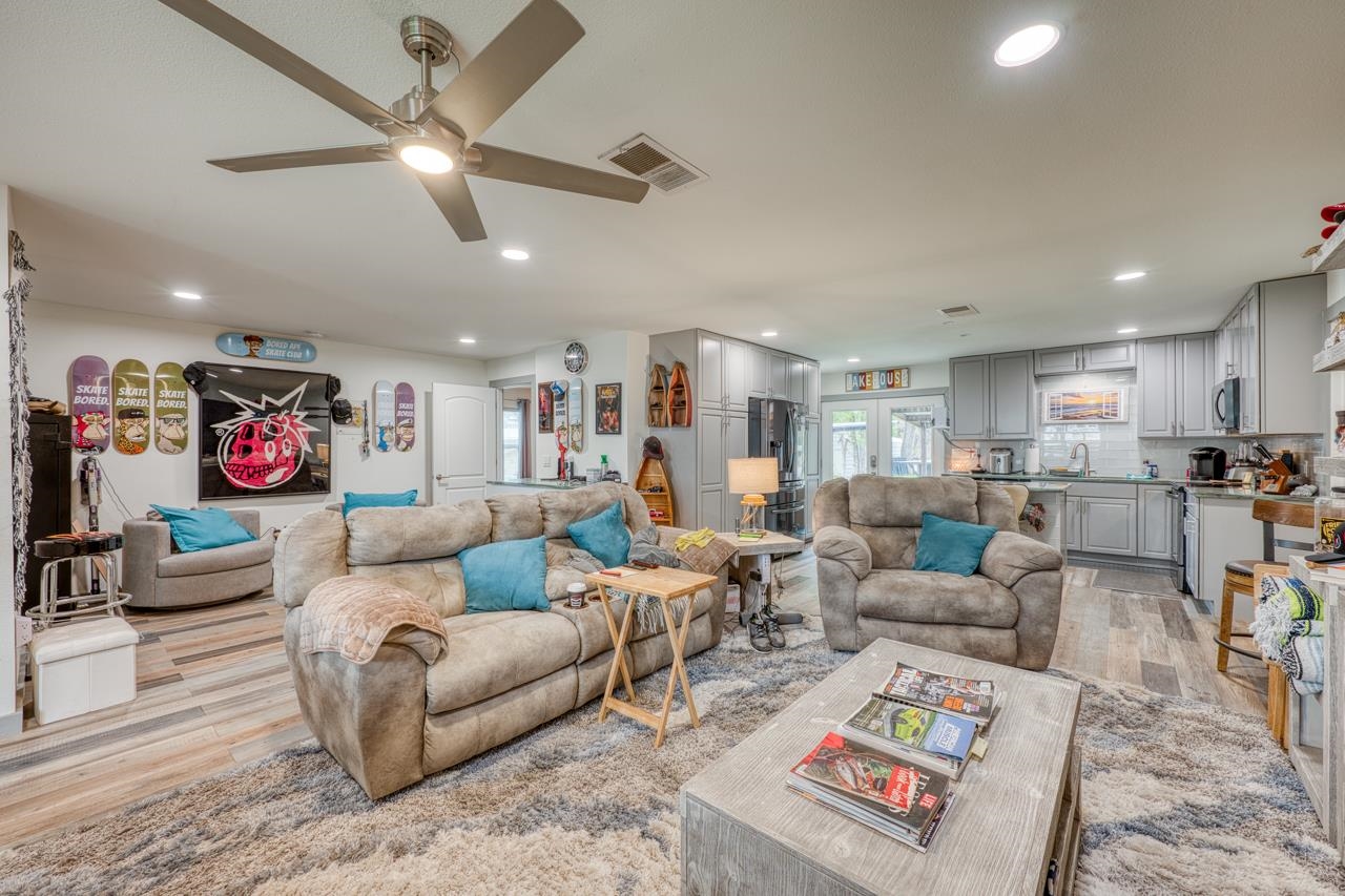 607 Thurman Circle