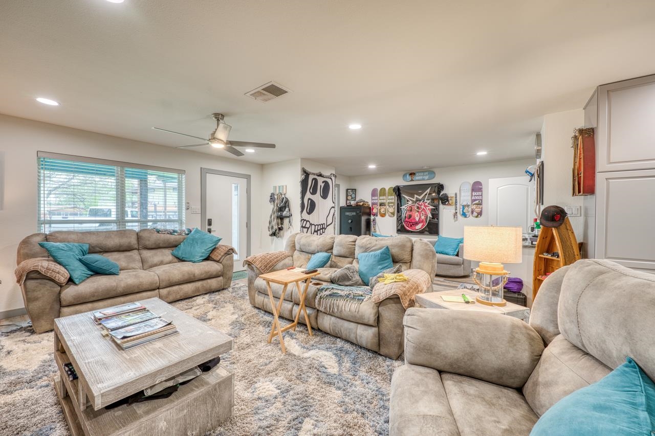 607 Thurman Circle