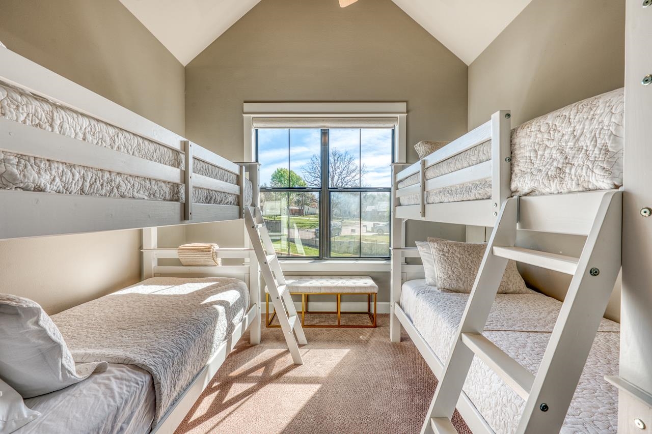 211 Chandler Way