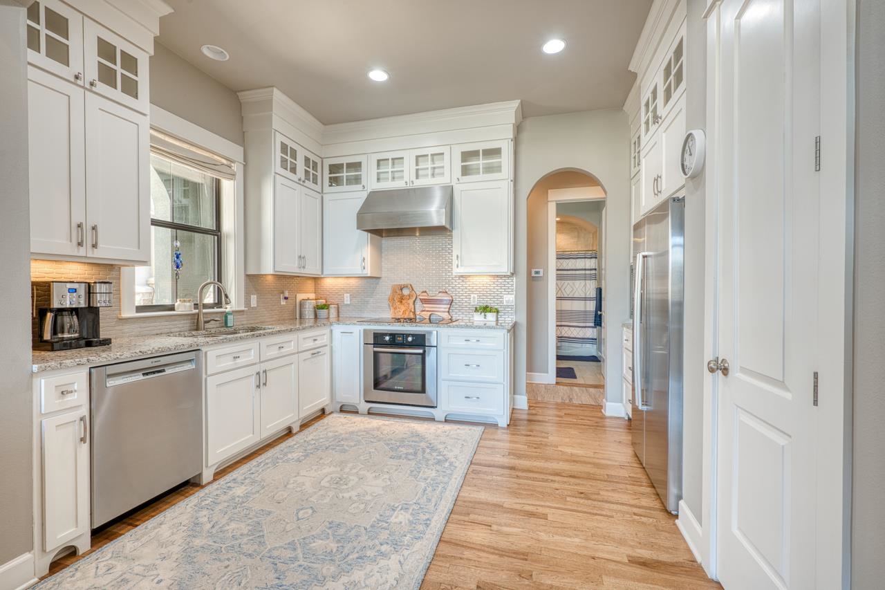 211 Chandler Way