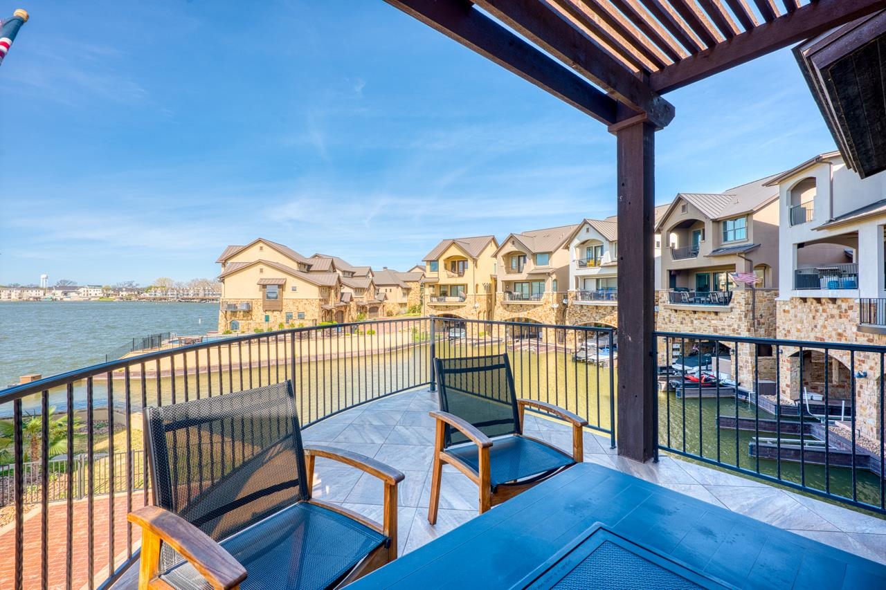 211 Chandler Way