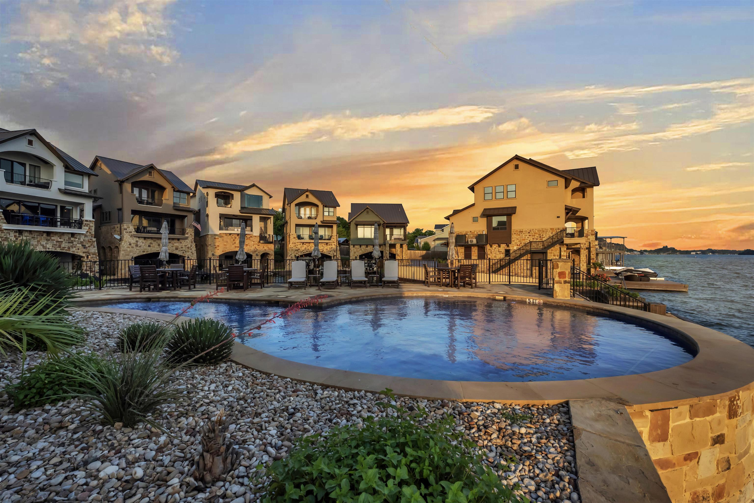211 Chandler Way