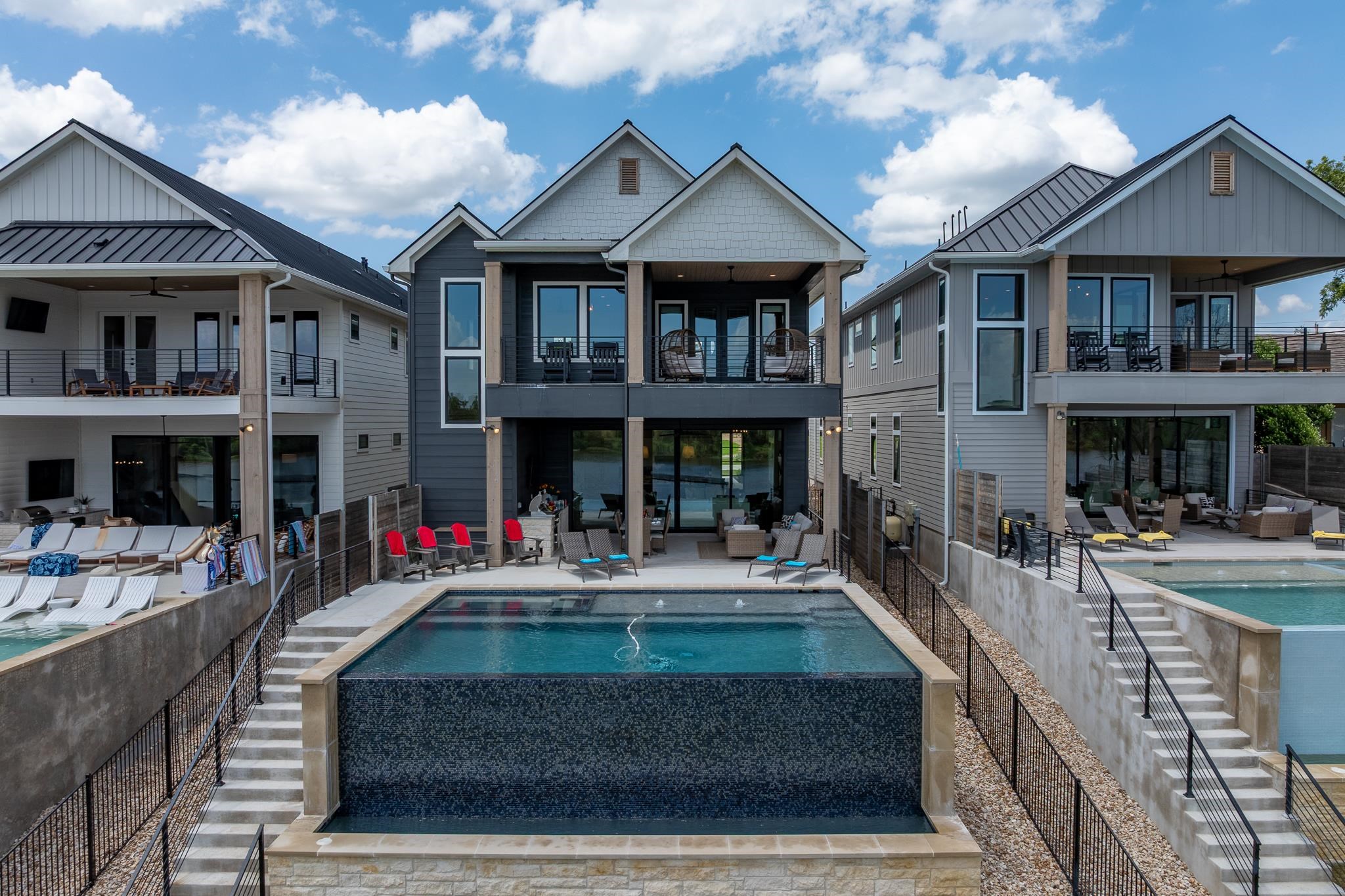 3180 River Oaks Drive