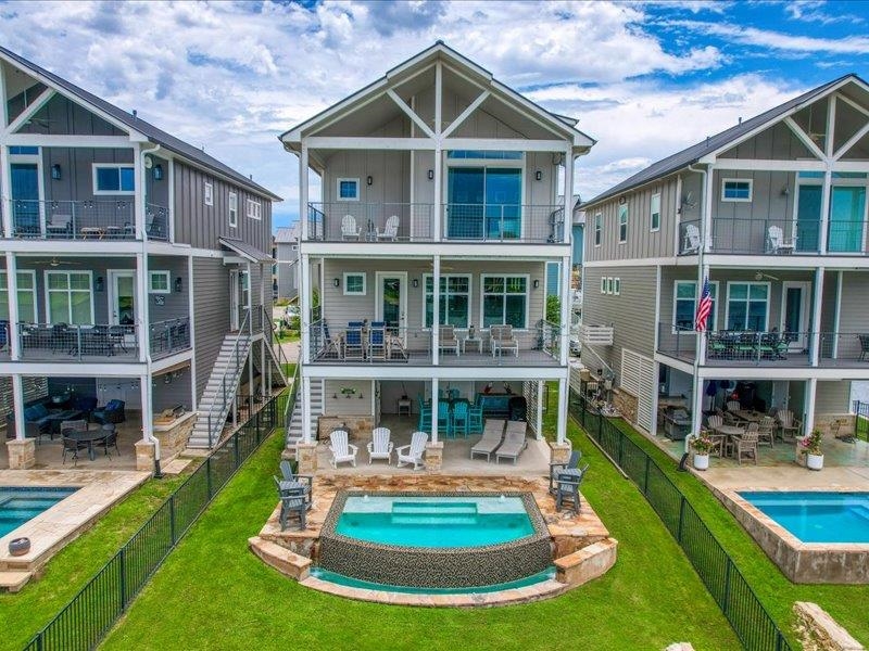 408 ISLAND CIRCLE