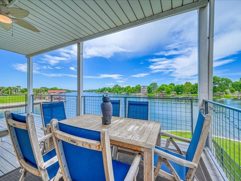 408 ISLAND CIRCLE