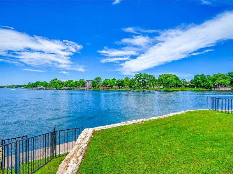 408 ISLAND CIRCLE