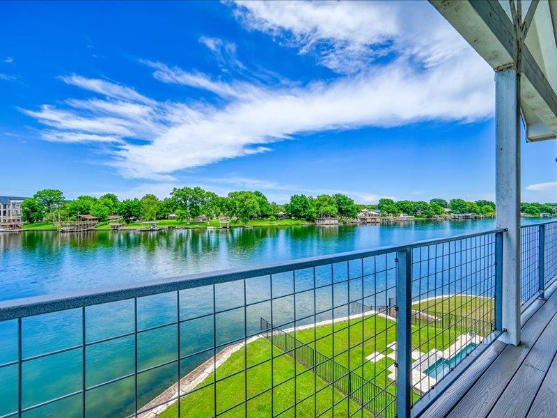 408 ISLAND CIRCLE