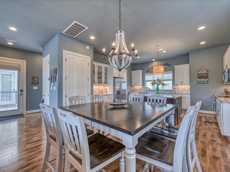 408 ISLAND CIRCLE