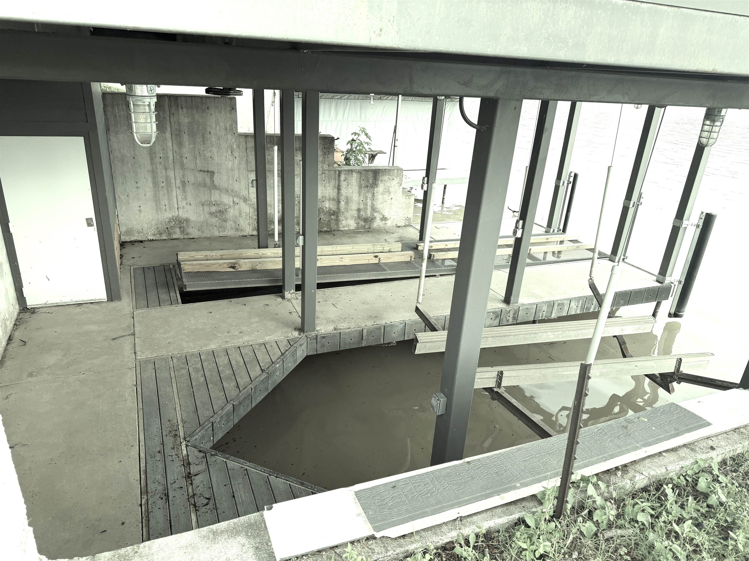 220 Bridgepoint