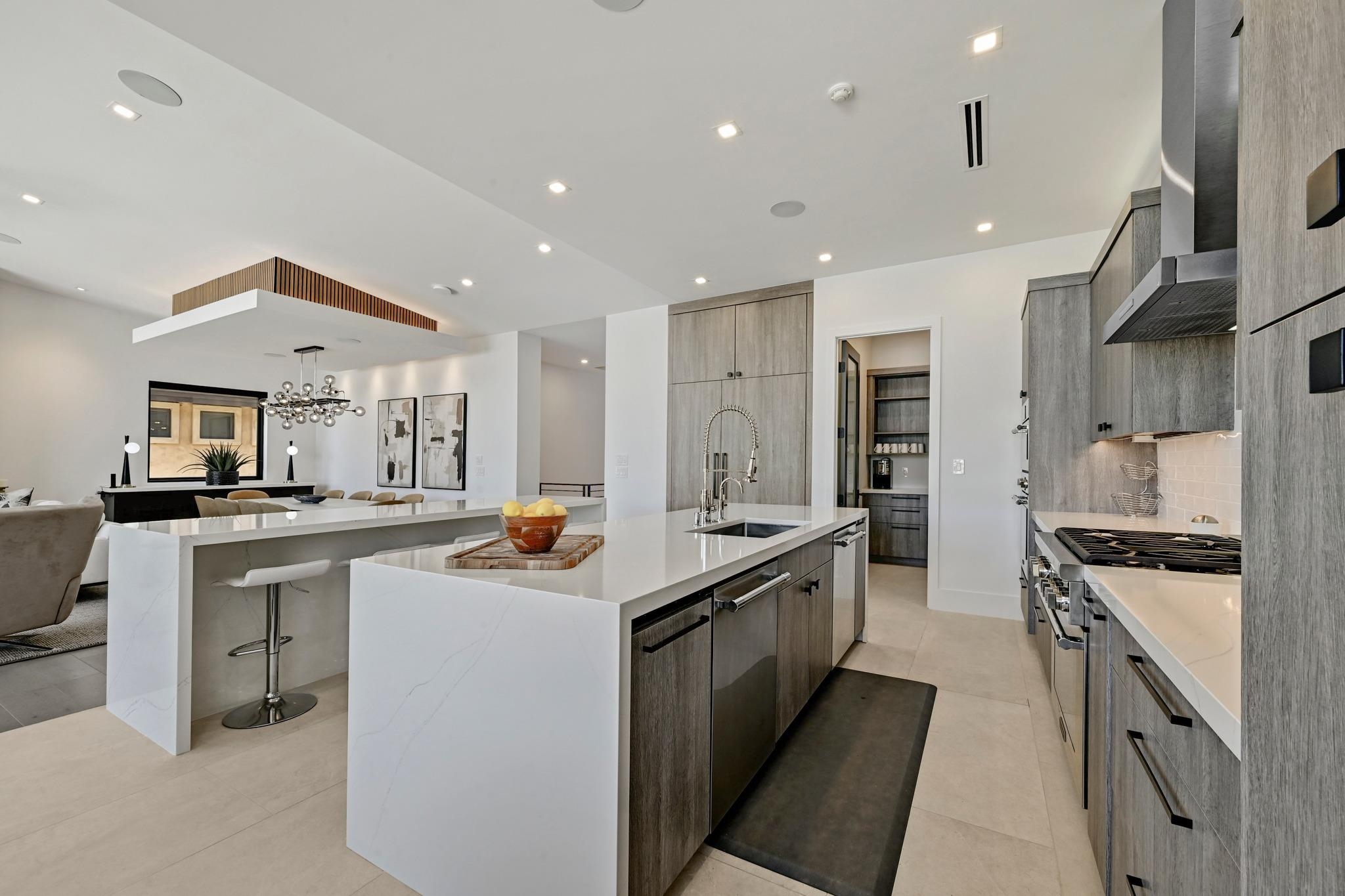 106 Riverside Drive
