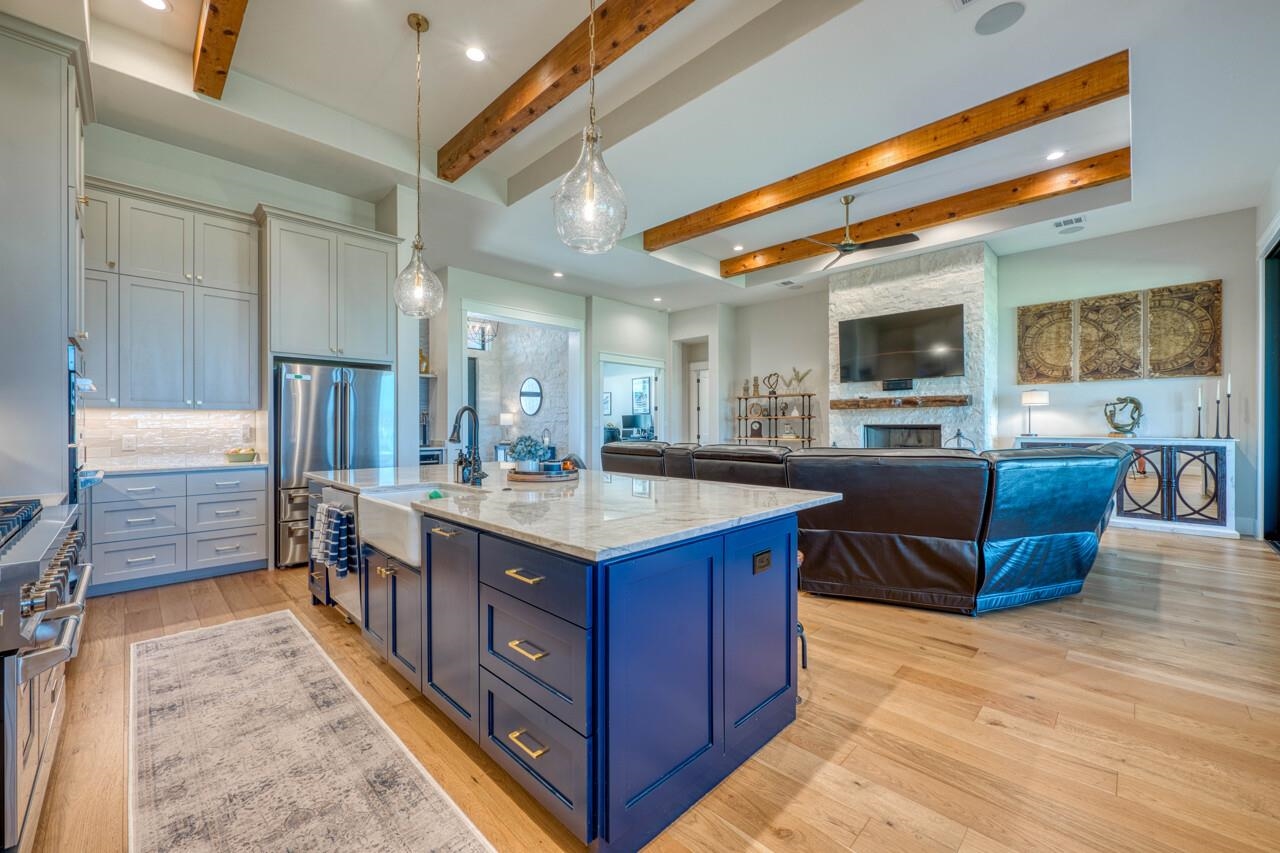 432 Sandia Loop