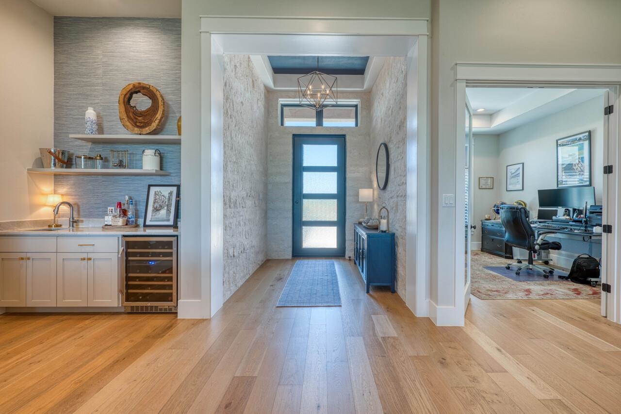 432 Sandia Loop