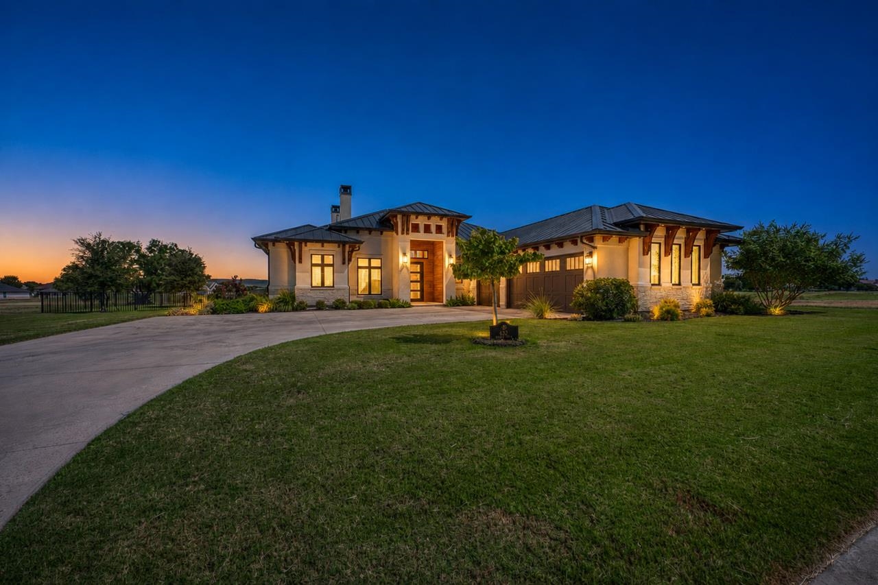 432 Sandia Loop