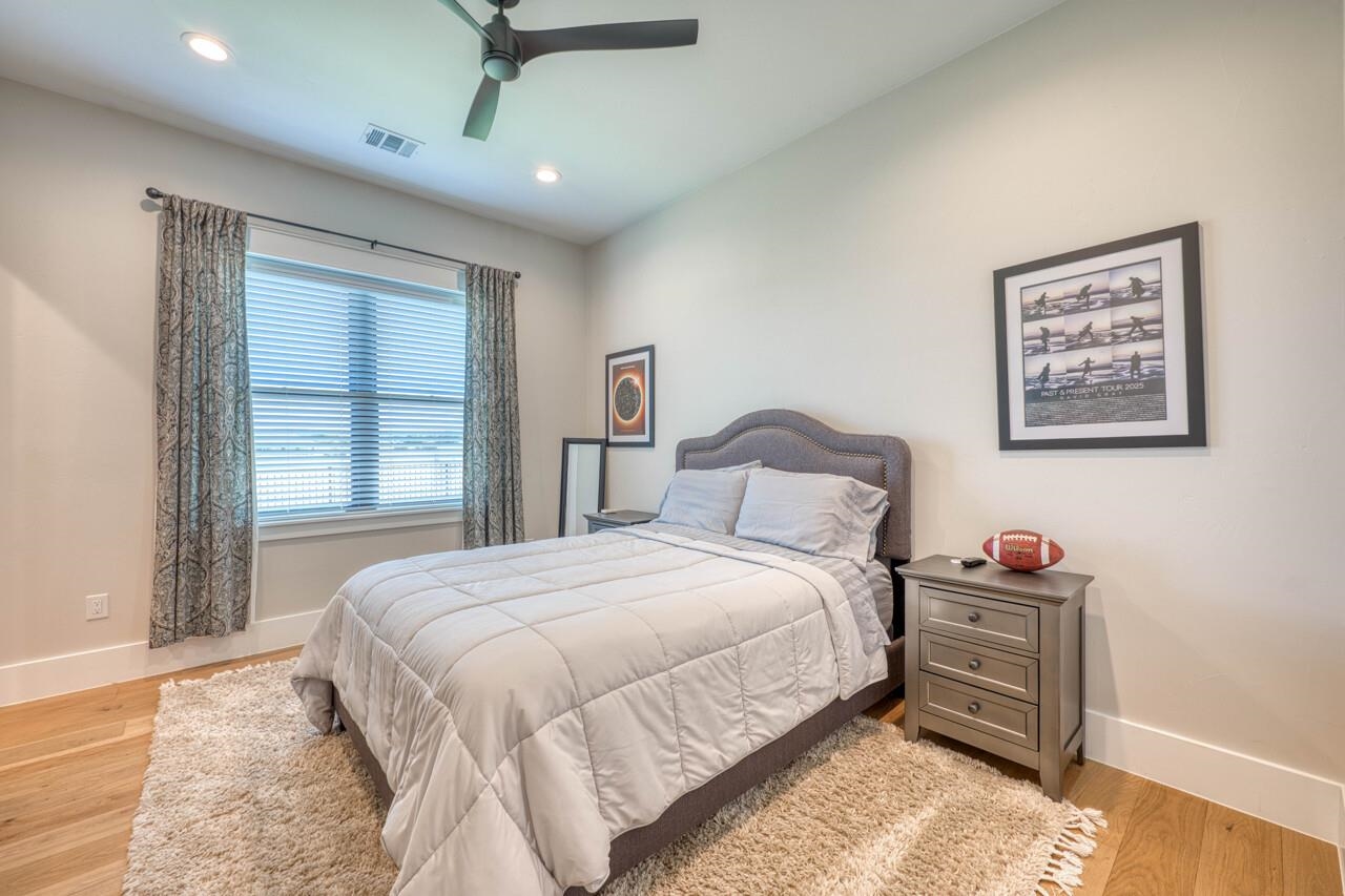 432 Sandia Loop