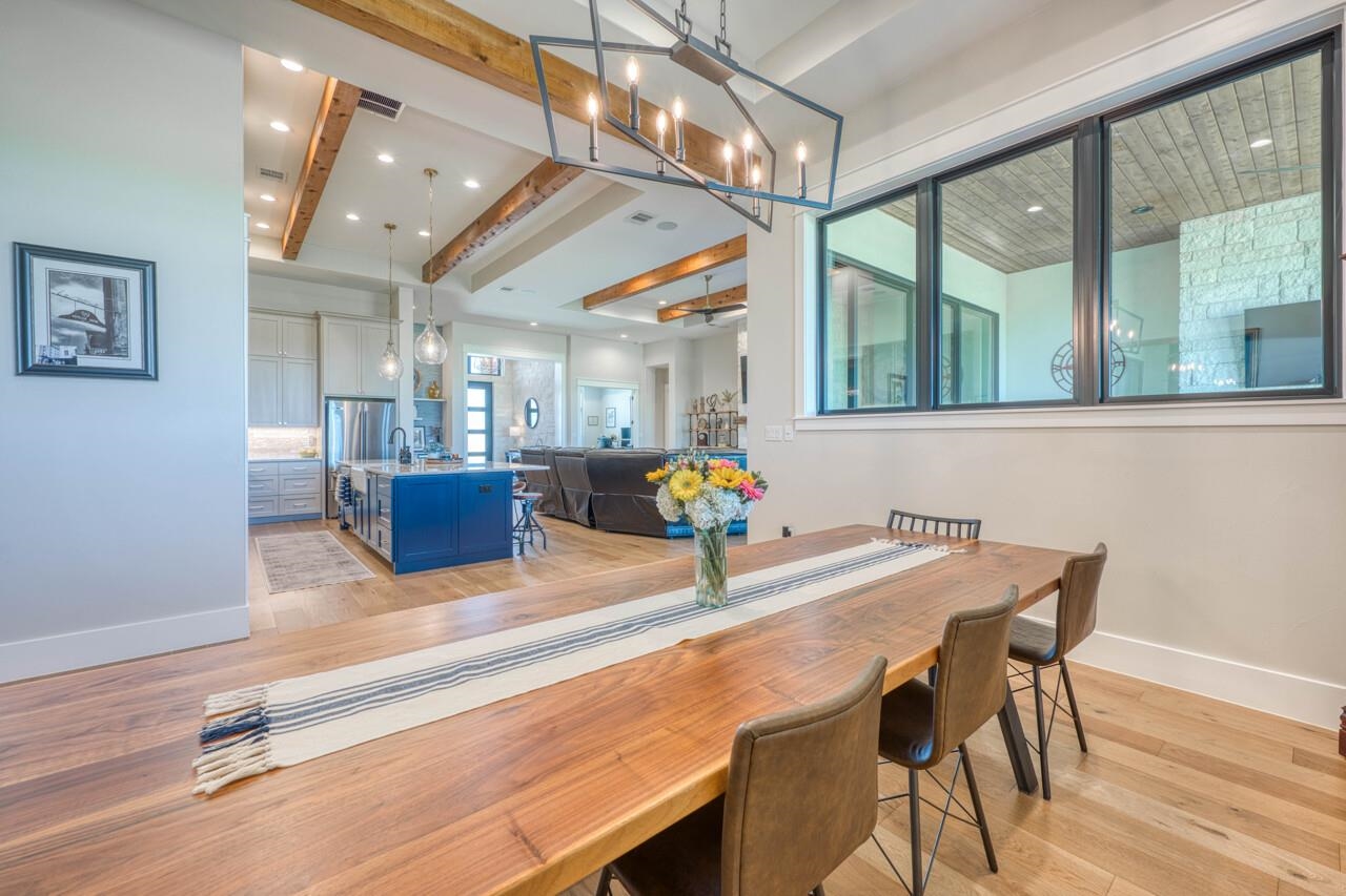432 Sandia Loop