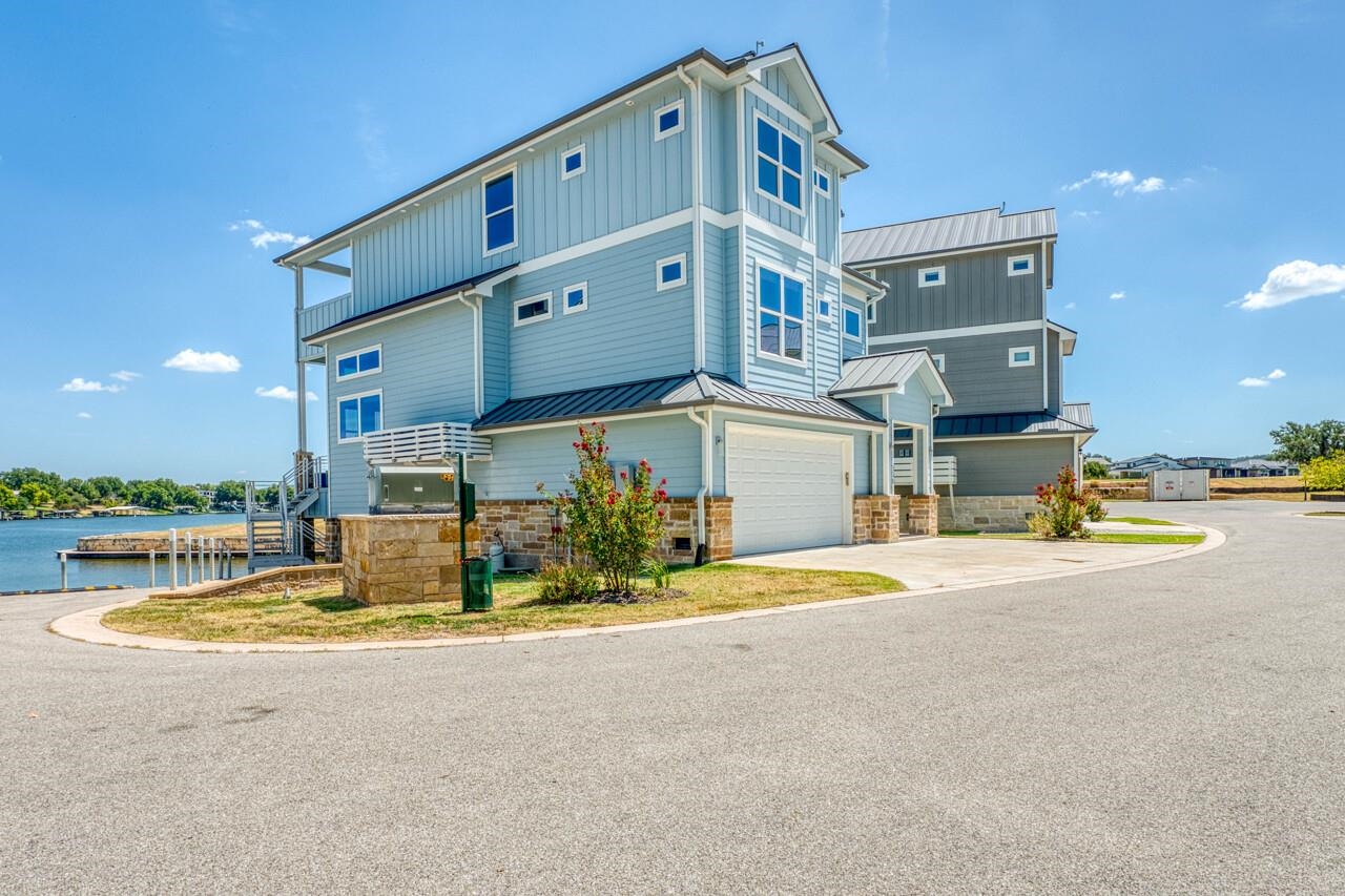 308 Island Circle