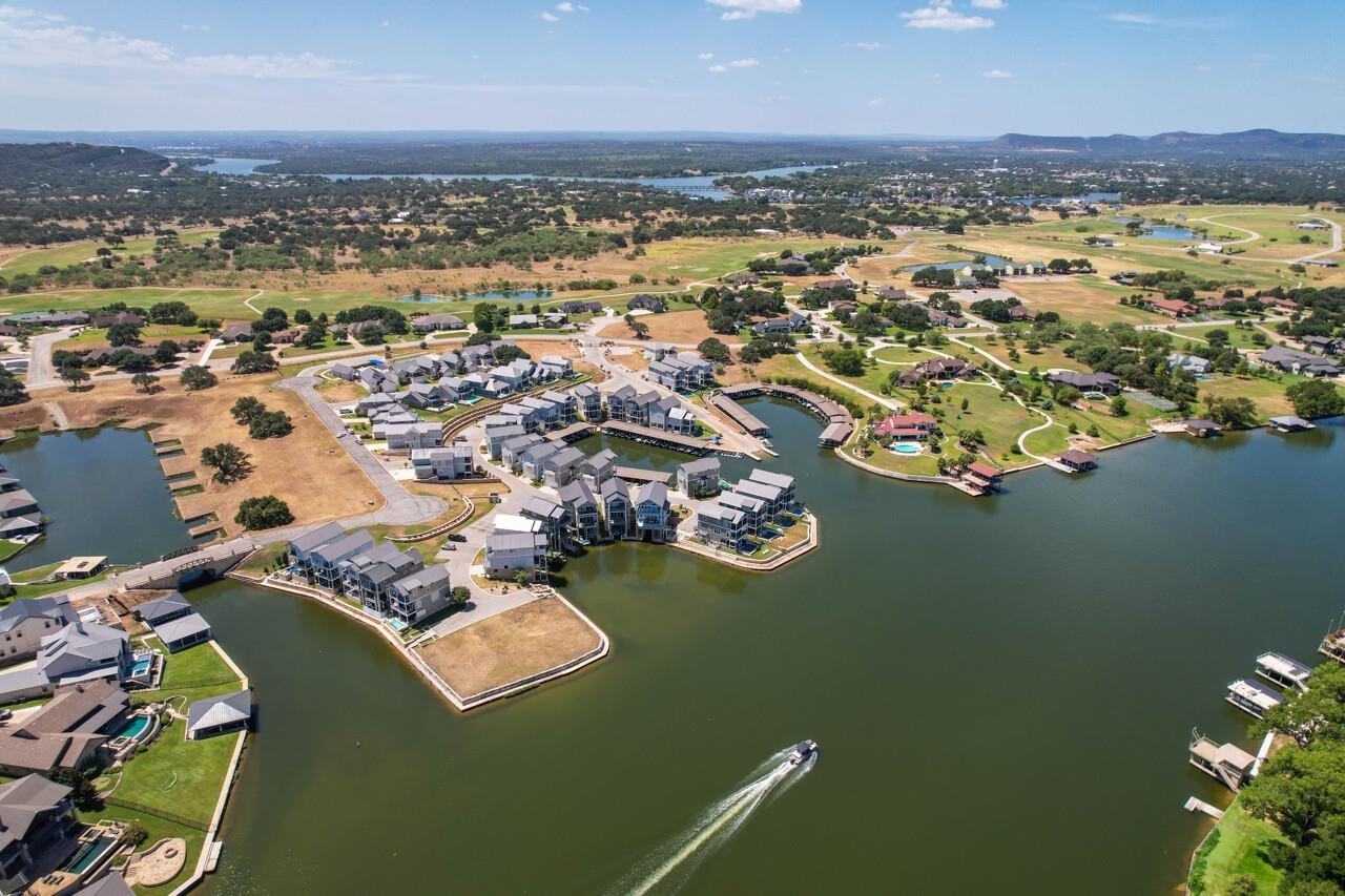 308 Island Circle