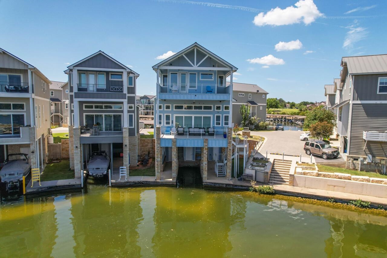 308 Island Circle