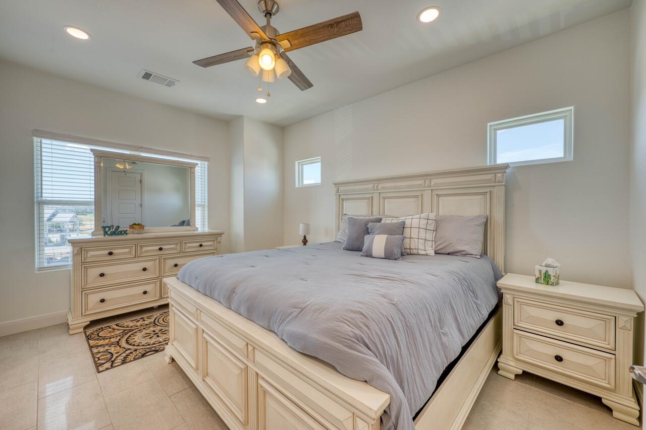 308 Island Circle