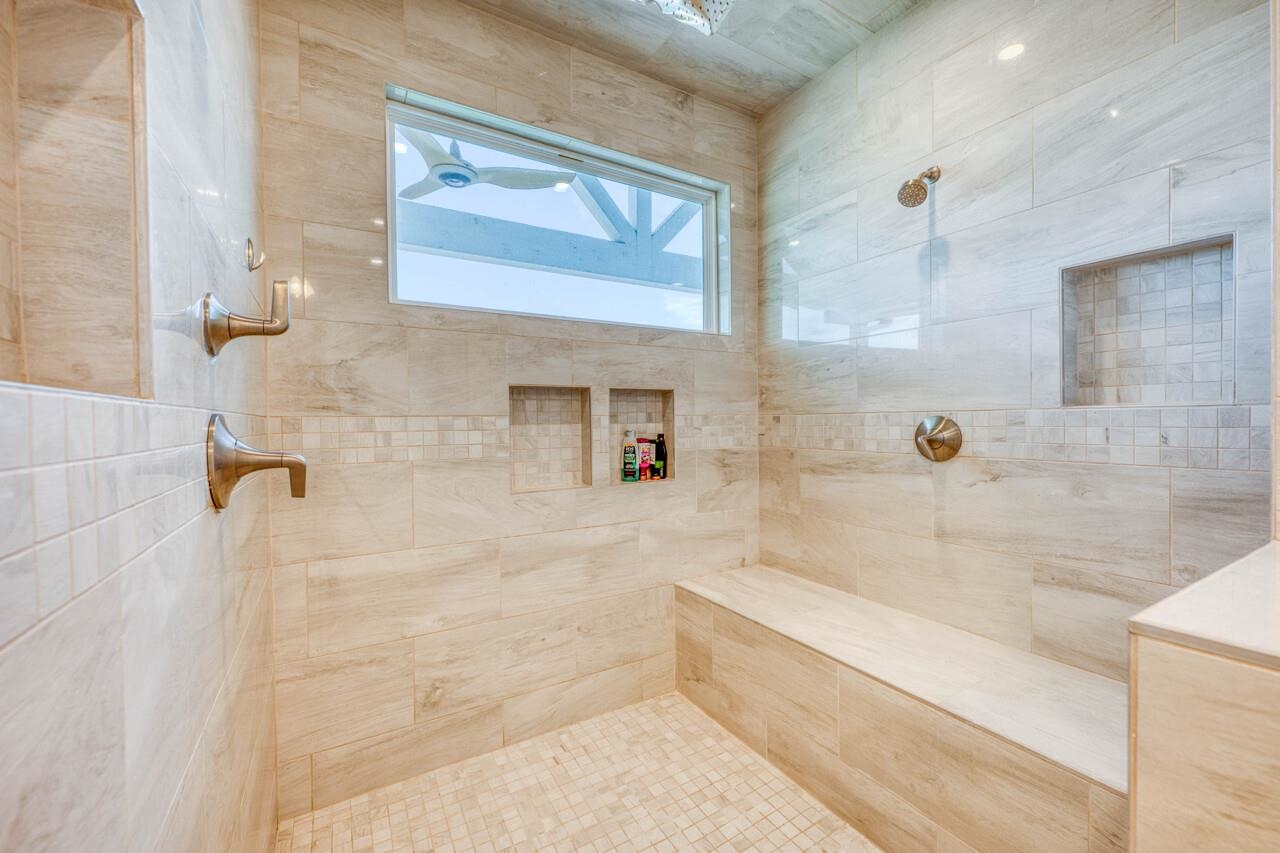 308 Island Circle