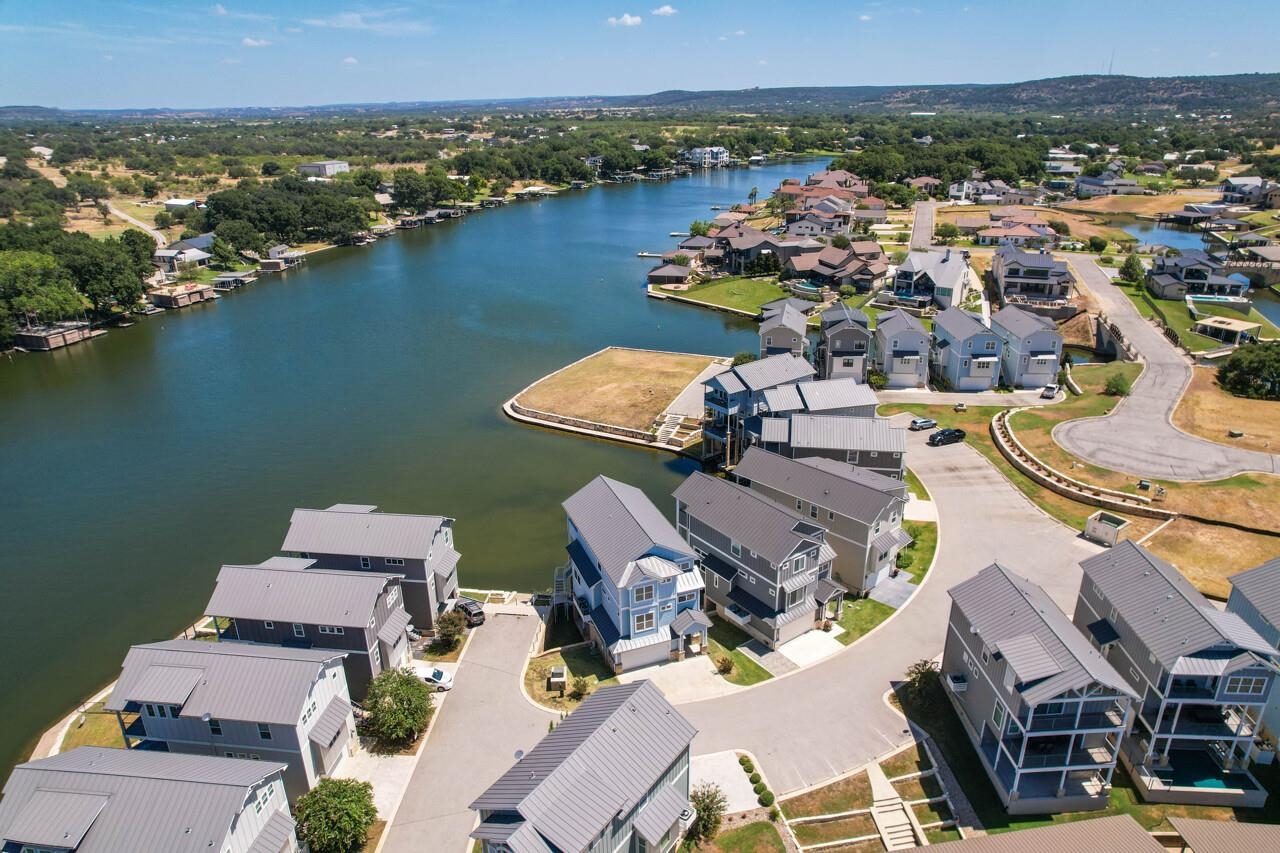 308 Island Circle