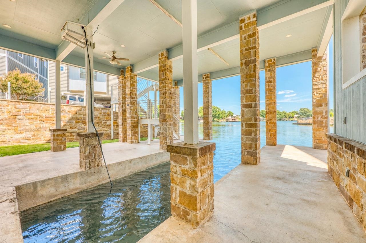 308 Island Circle