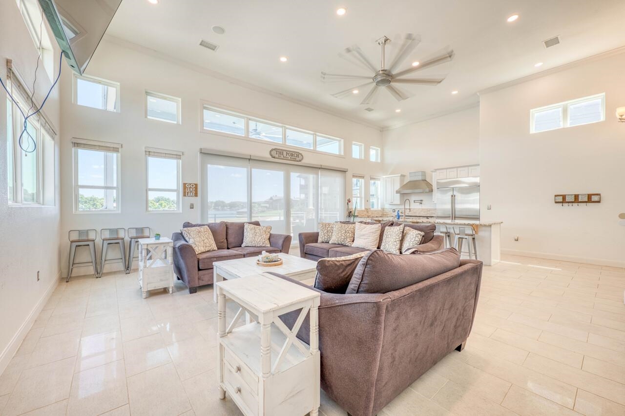 308 Island Circle