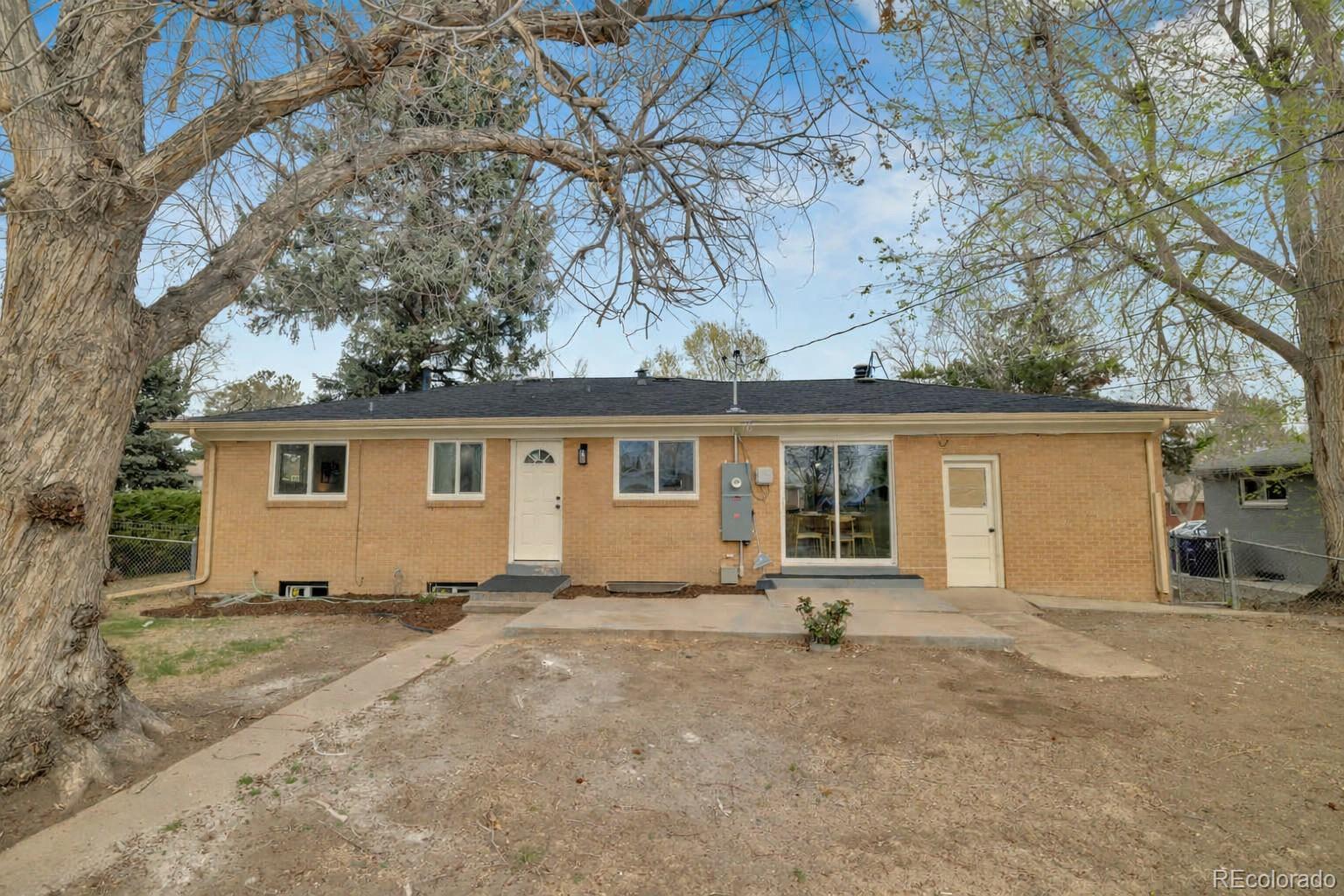 3320 W Saratoga Avenue