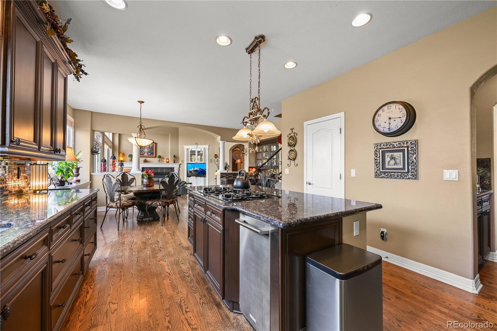 8518 High Ridge
