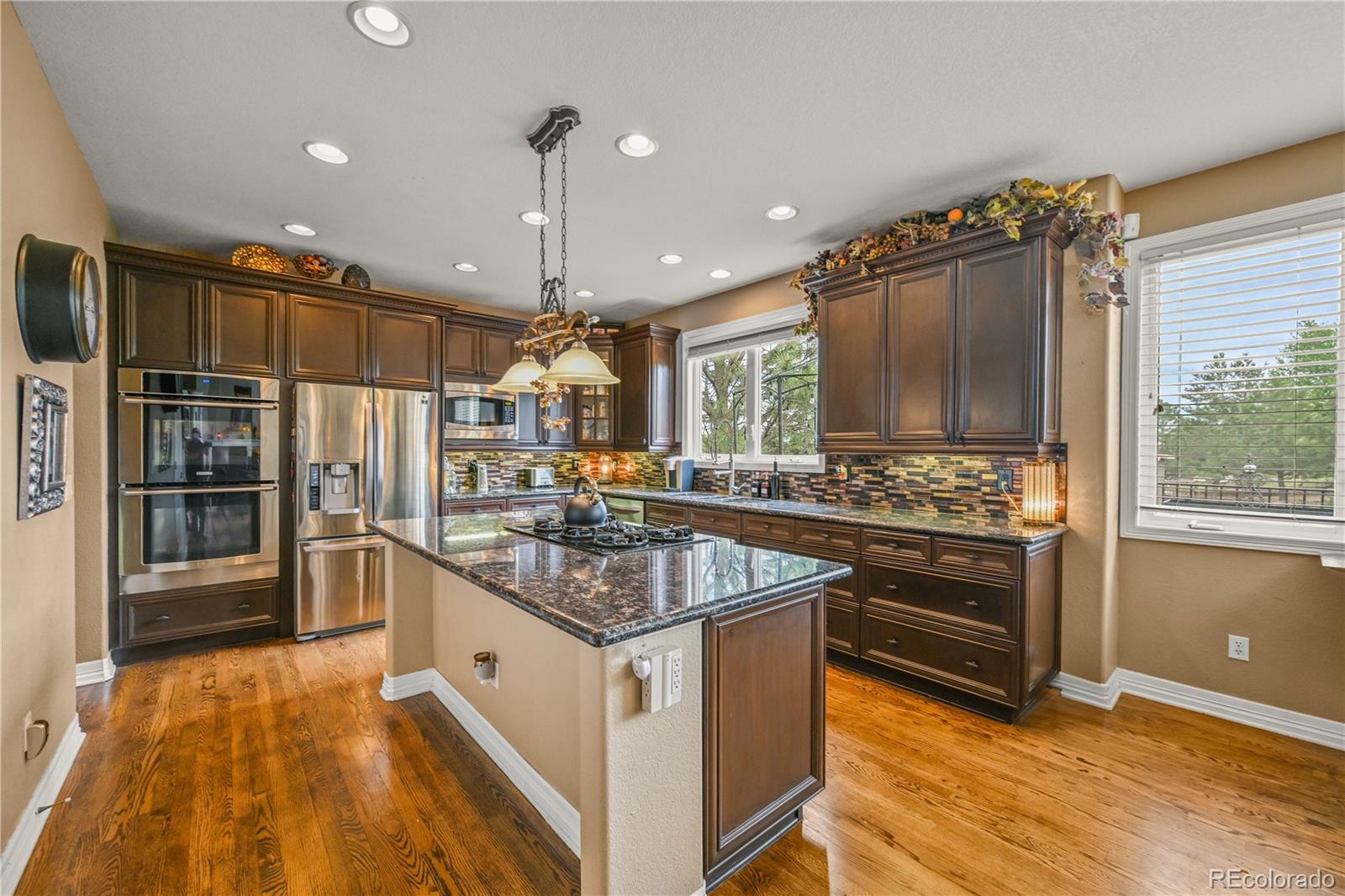8518 High Ridge