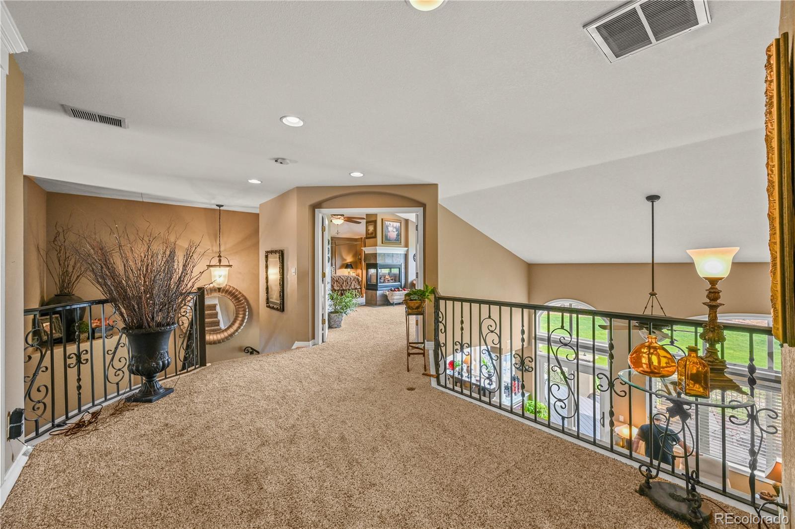 8518 High Ridge