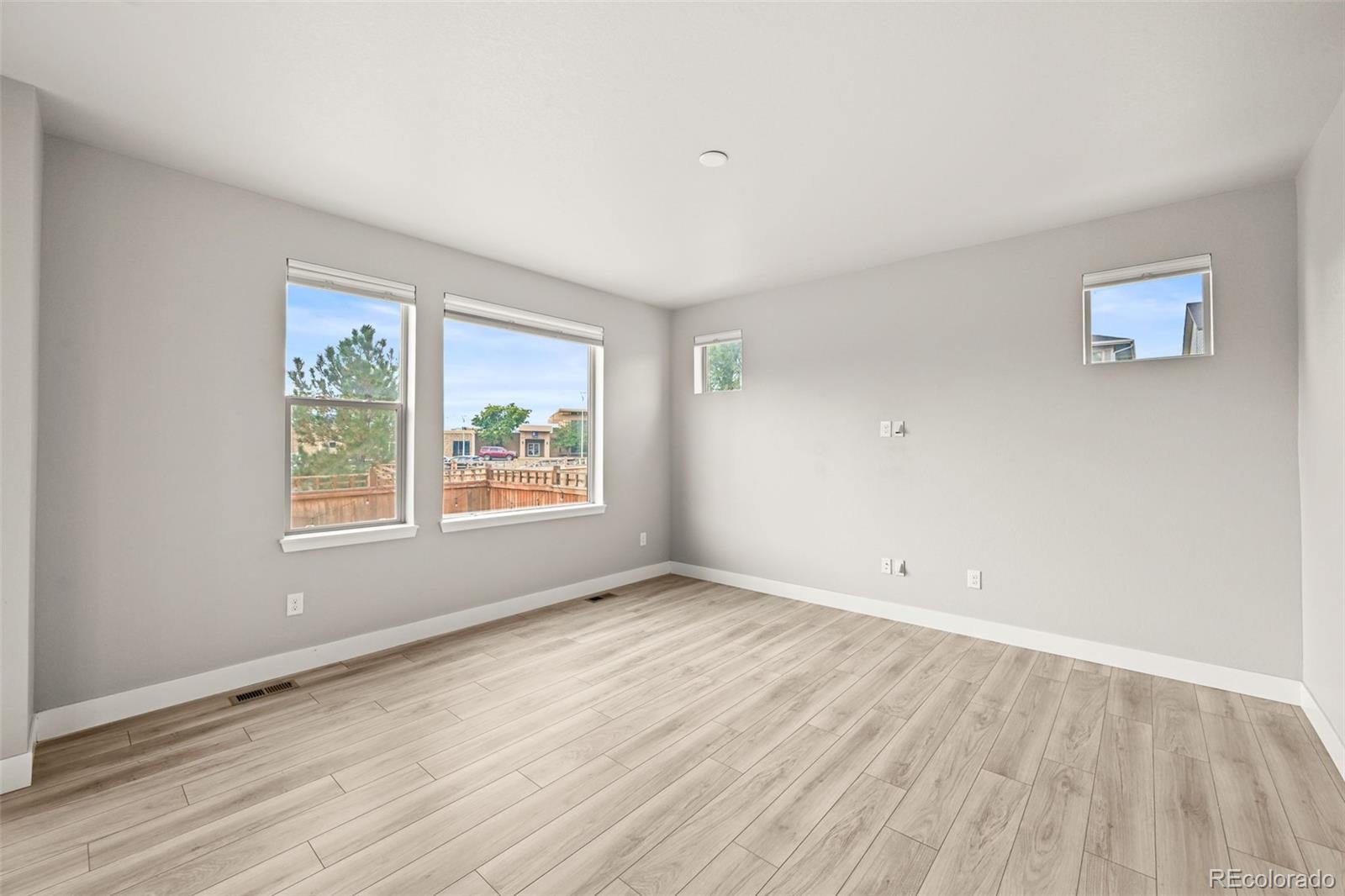 2880 W 69th Avenue