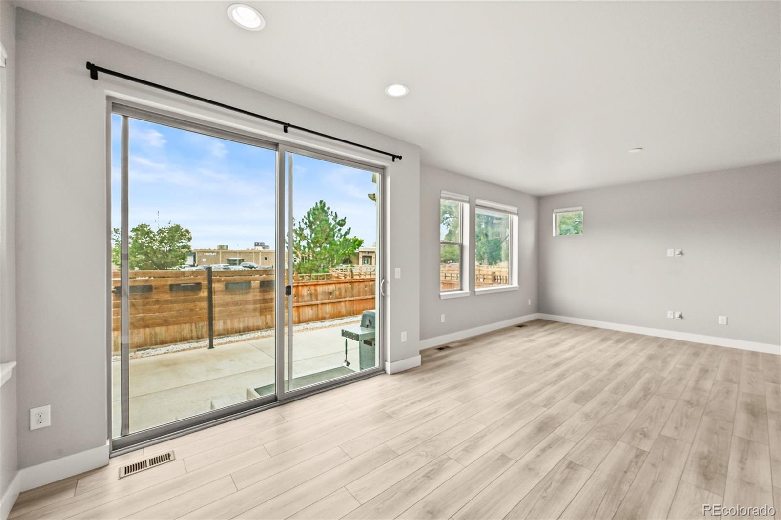 2880 W 69th Avenue