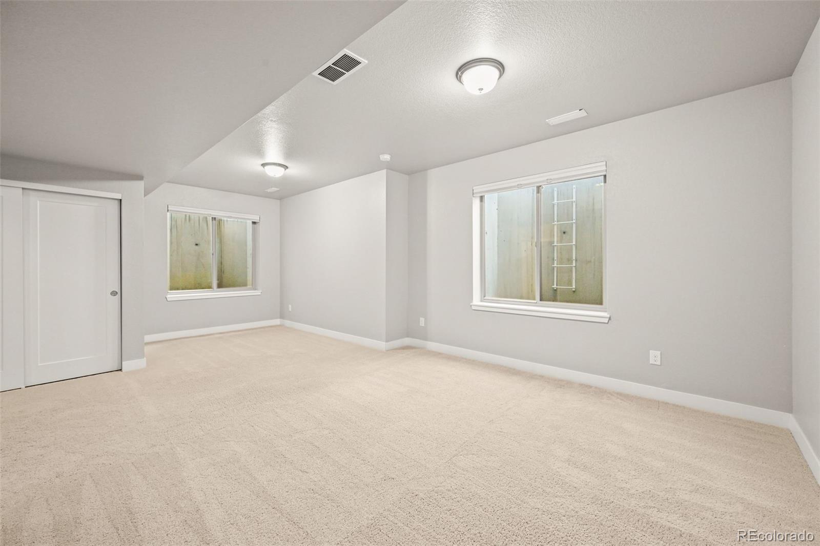 2880 W 69th Avenue