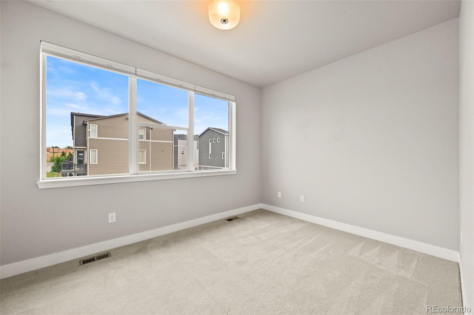 2880 W 69th Avenue