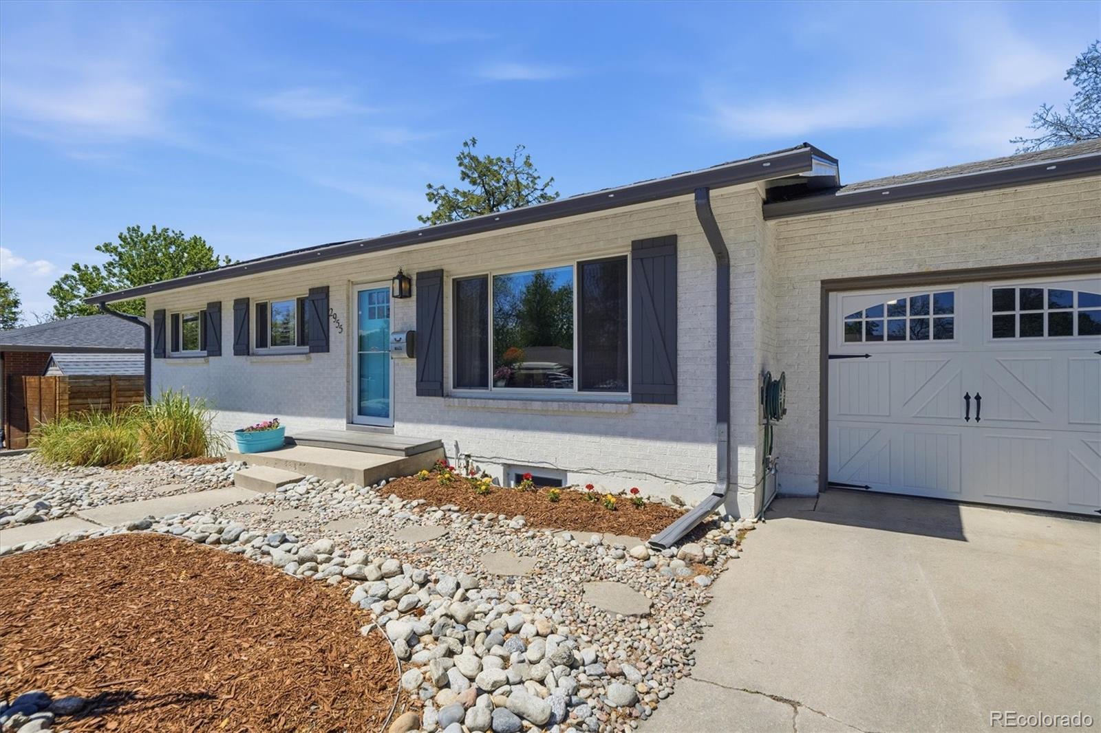 2955 S Zurich Court