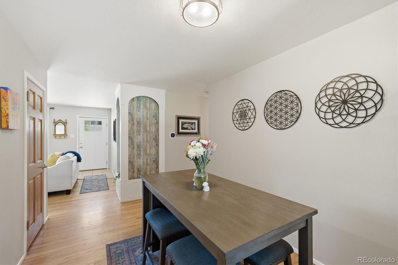 2955 S Zurich Court