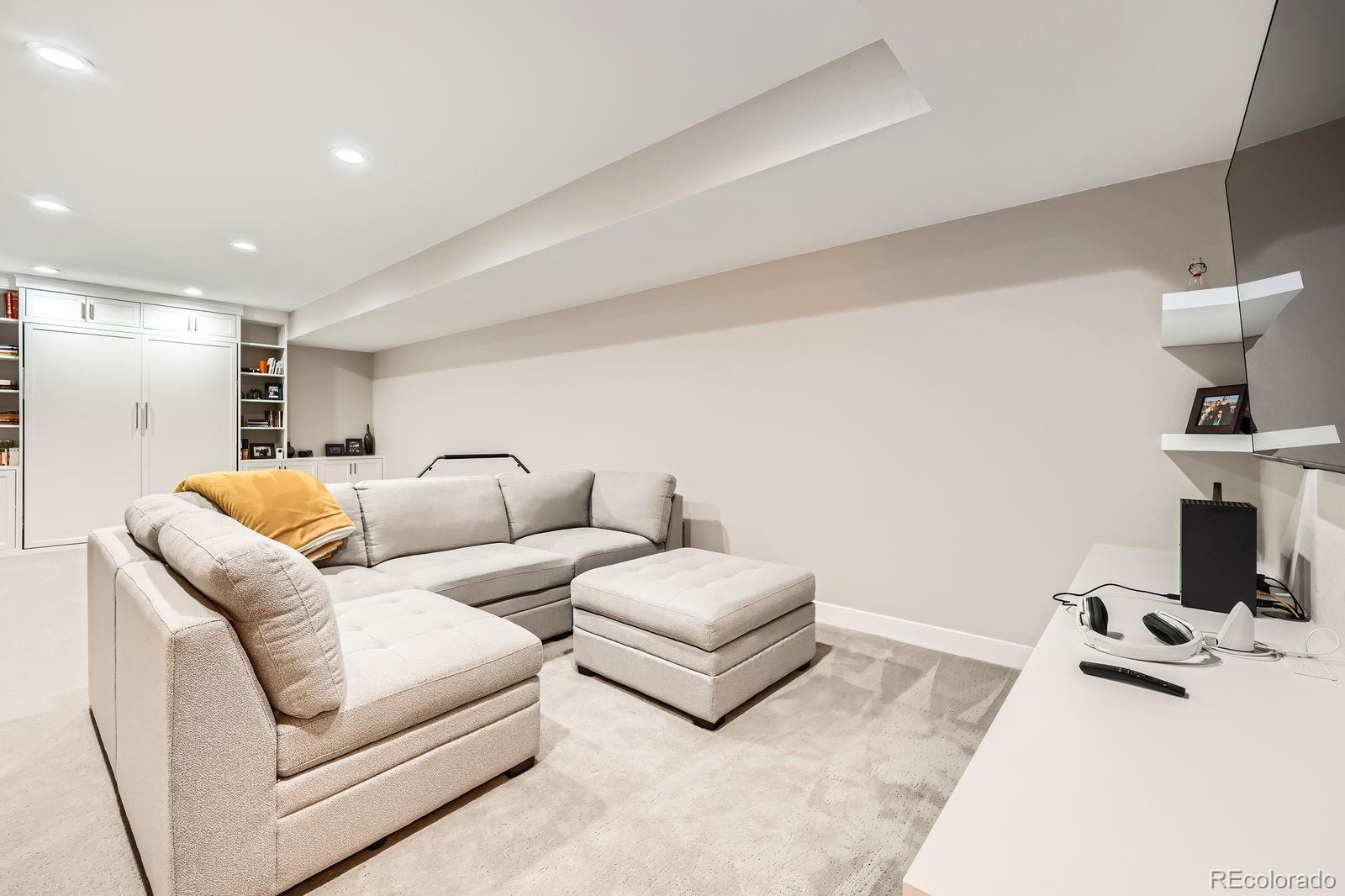 9636 Bennett Peak Street