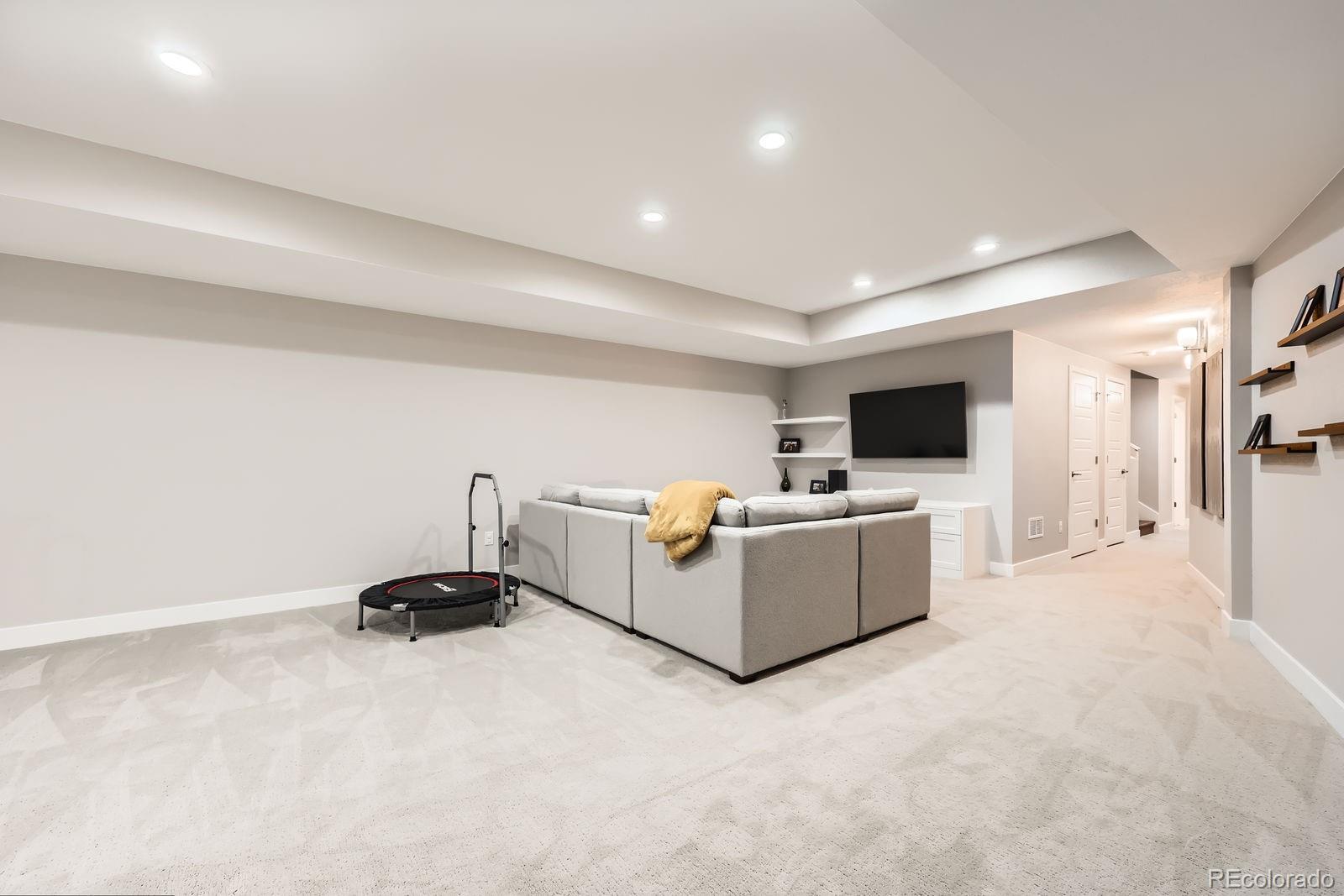 9636 Bennett Peak Street