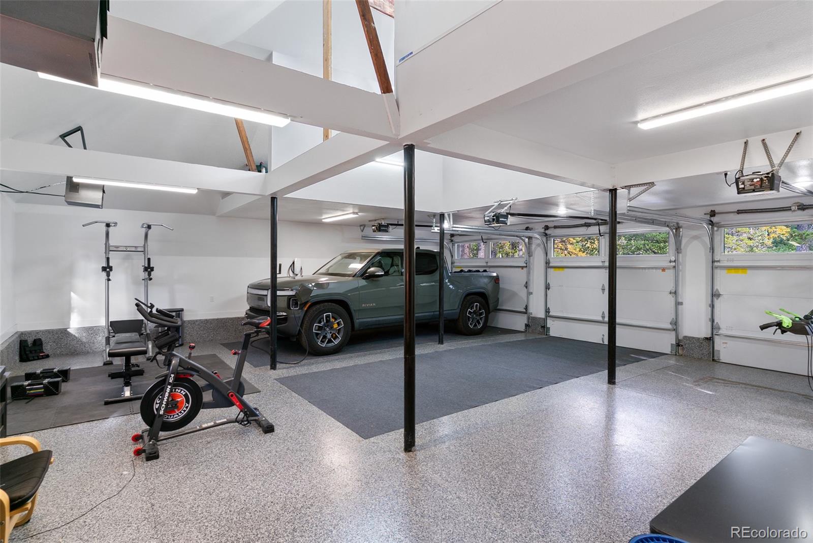 10925 Elizabeth Drive