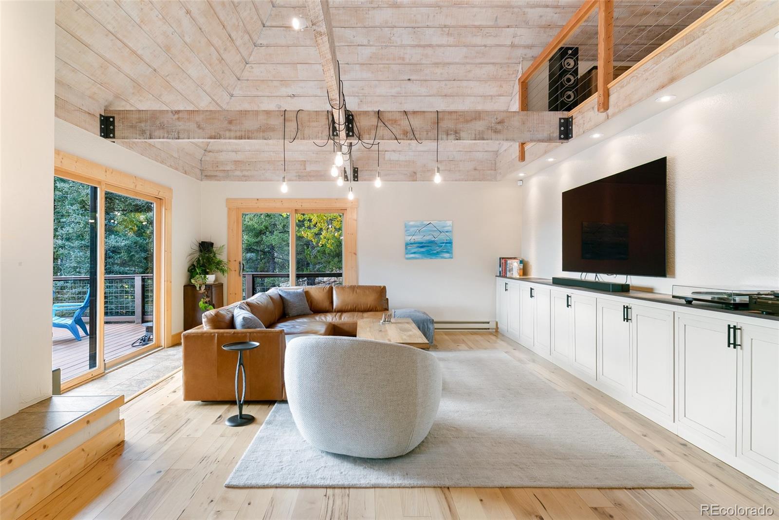 10925 Elizabeth Drive