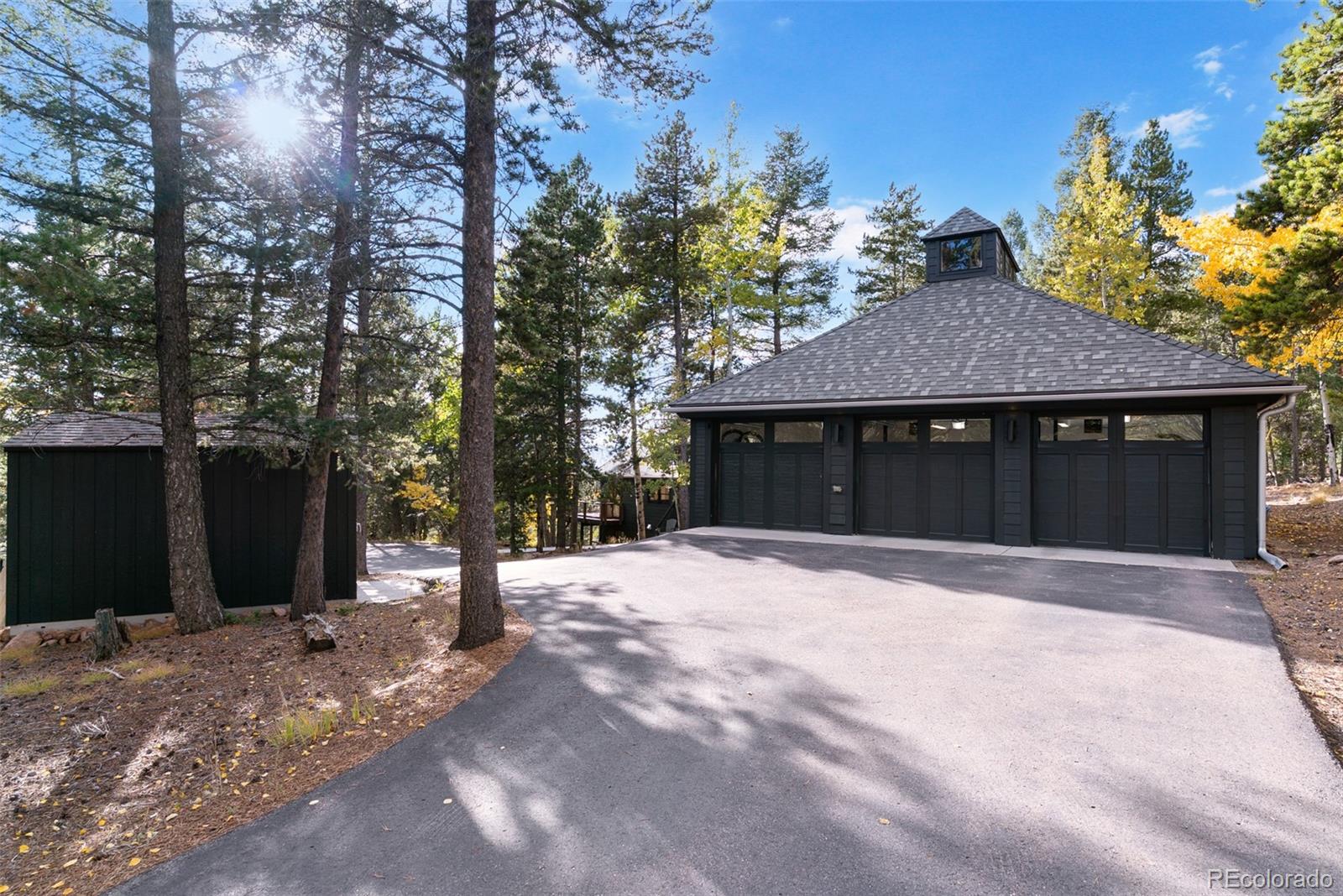 10925 Elizabeth Drive