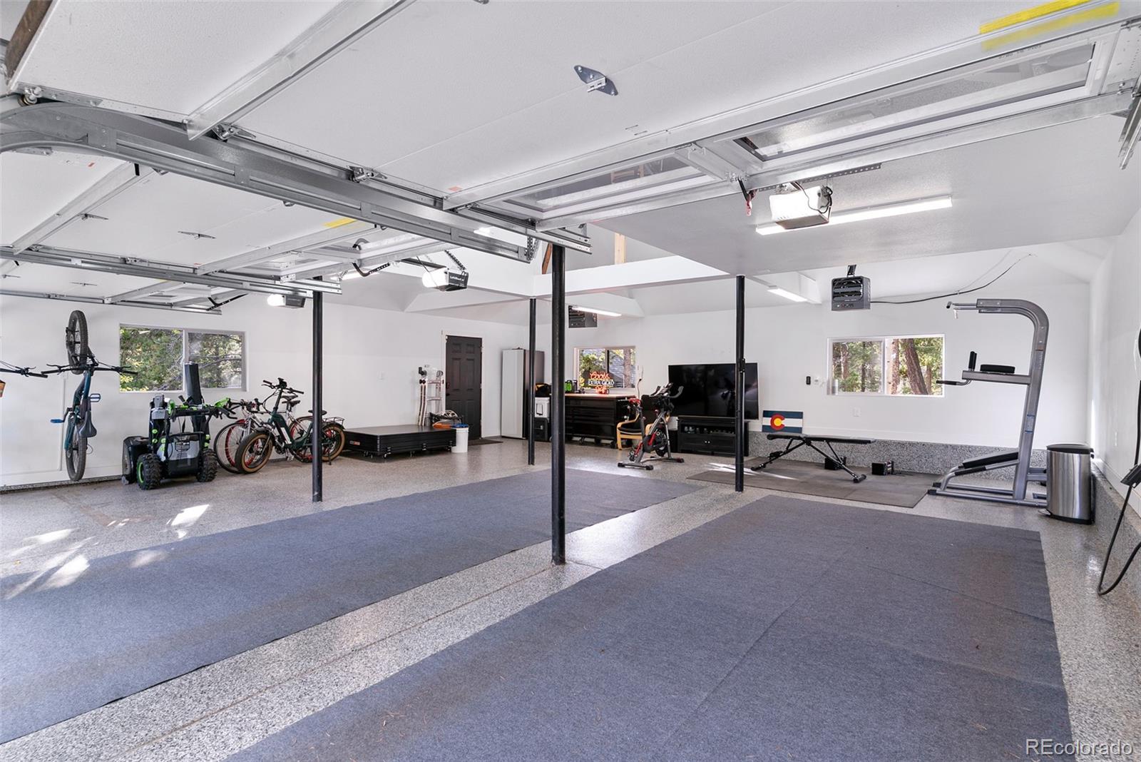 10925 Elizabeth Drive