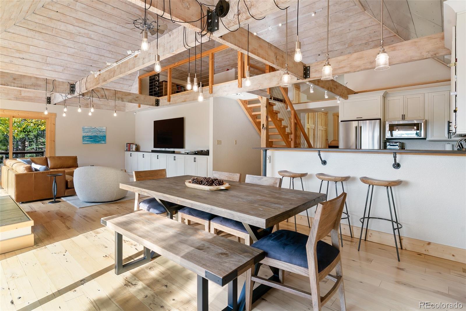 10925 Elizabeth Drive