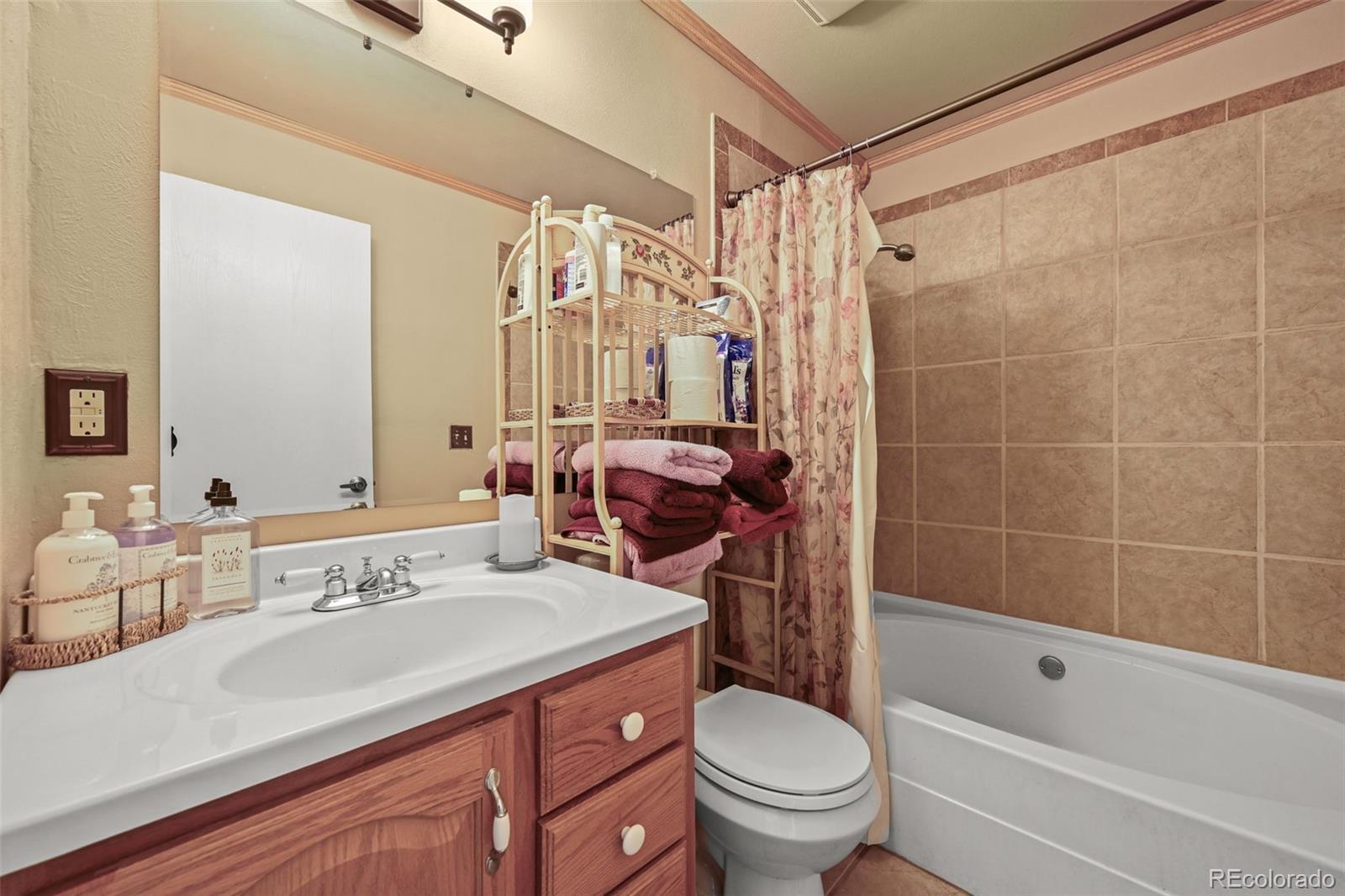 7925 W Layton Avenue Unit: 507
